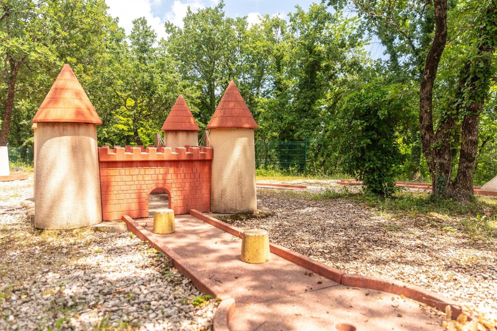 Camping Domaine De Chaussy Lagorce  Exteriér fotografie