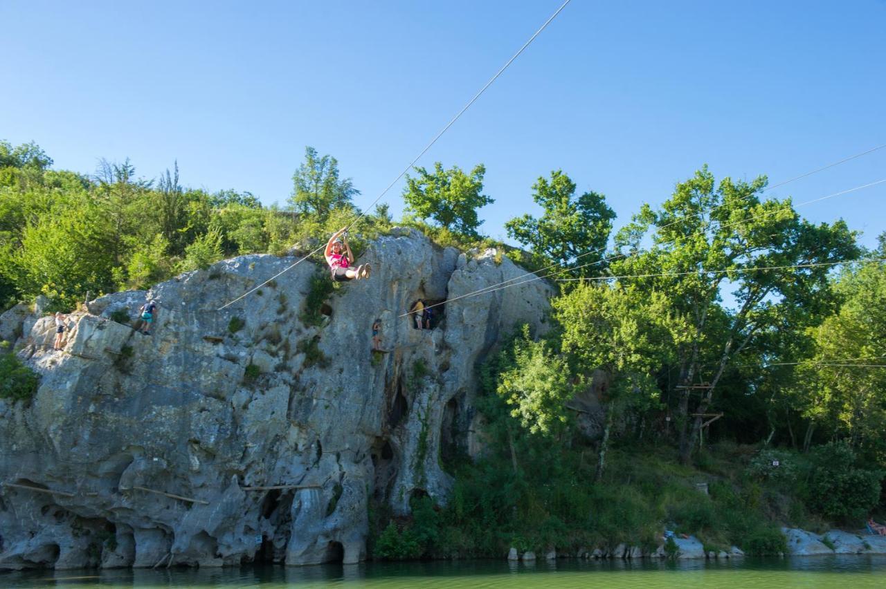Camping Domaine De Chaussy Lagorce  Exteriér fotografie